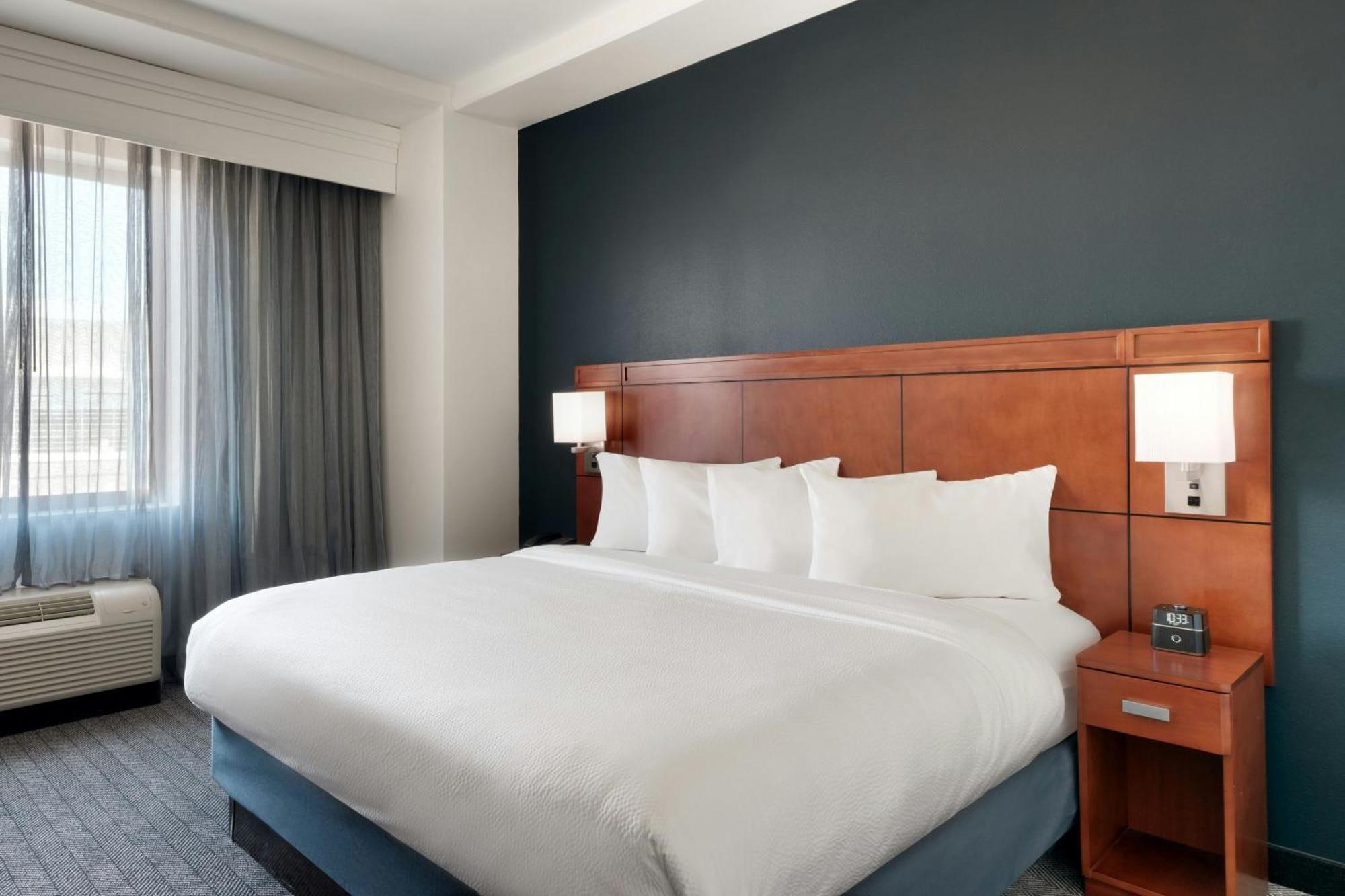 คอร์ตยาร์ด ลินคอล์น ดาวน์ทาวน์/เฮย์มาร์เก็ต Hotel ภายนอก รูปภาพ