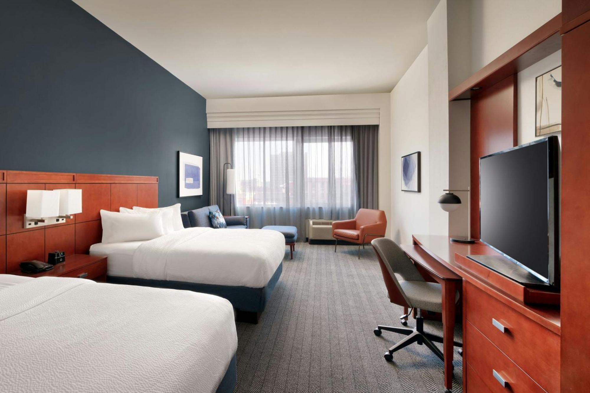 คอร์ตยาร์ด ลินคอล์น ดาวน์ทาวน์/เฮย์มาร์เก็ต Hotel ภายนอก รูปภาพ
